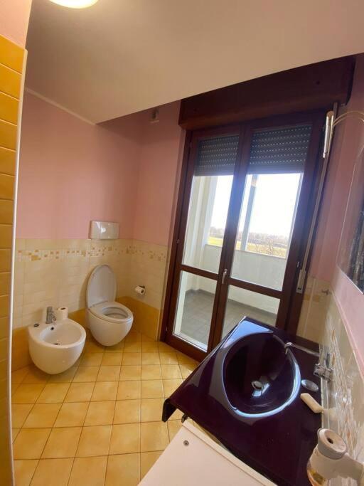 Appartamento Vicino Forum Assago & Humanitas Rozzano Luaran gambar